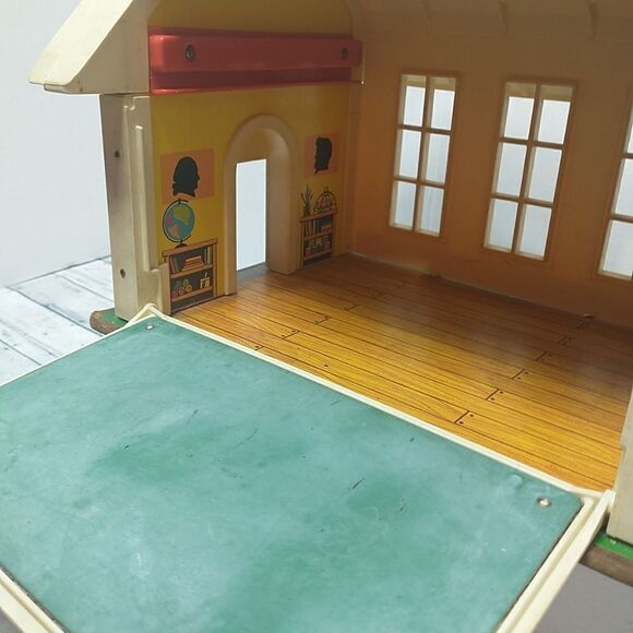 Vintage 1971 Fisher Price Little People Play Family School House #923 - Picture 9 of 12